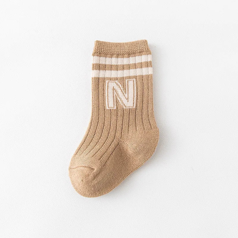 🧦 Medias Largas con Letras para Bebé – Algodón Suave, Unisex, Moda Infantil bebe NovaVitalShop Khaki 3-5 Years (L)