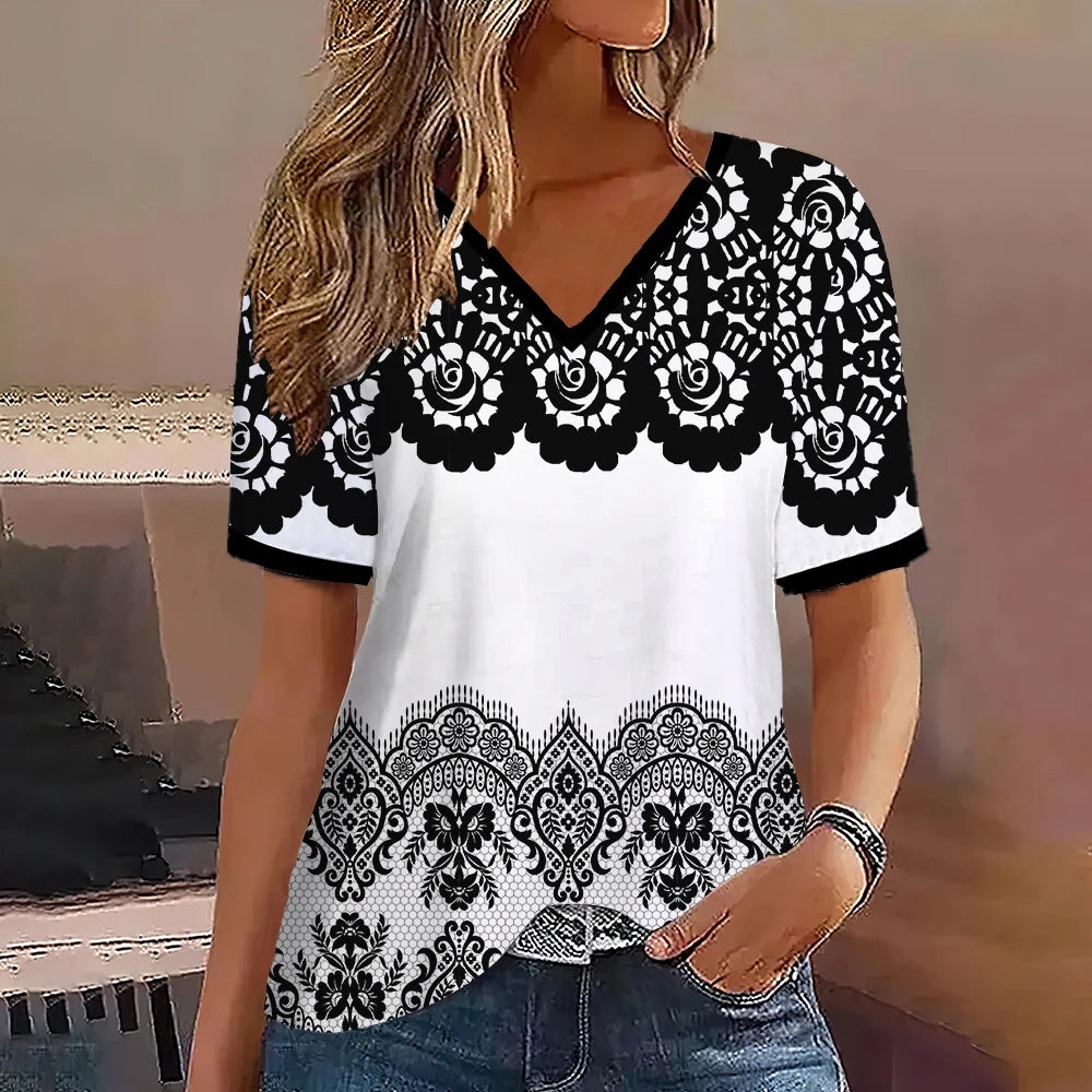 Camiseta Streetwear Mujer – Cuello en V, Rayas Degradadas, Manga Corta, Estilo Oversized Verano (S–2XL)