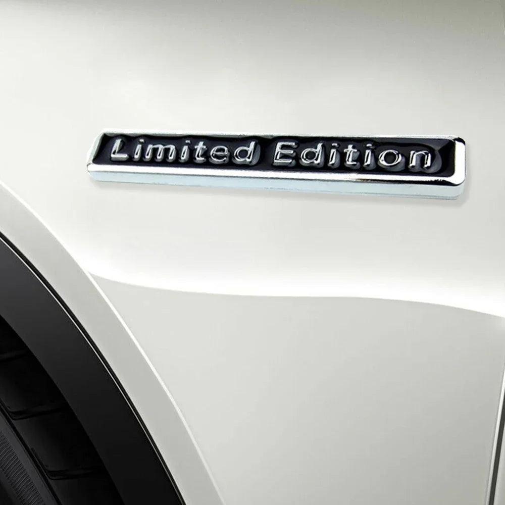 Sticker Metálico 3D “Limited Edition” – Emblema Cromado para Auto, Moto y Scooter (64.7 × 10 mm, Adhesivo 3M) auto NovaVitalShop