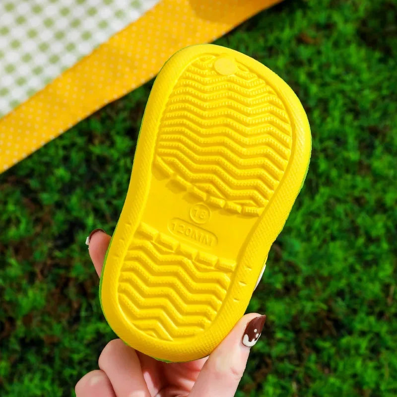 👟 BeachBuddies Hole Sandals – Zapatos Infantiles de Verano con Diseño Cartoon Calzado Infantil NovaVitalShop