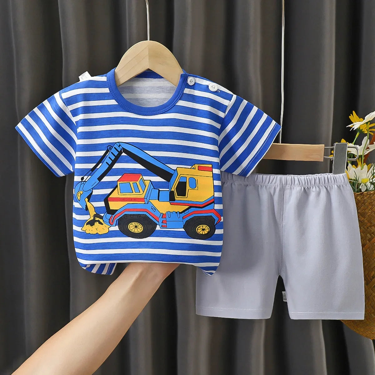👕 Conjunto de Verano para Bebé – Camiseta y Shorts, Estilo Deportivo Unisex