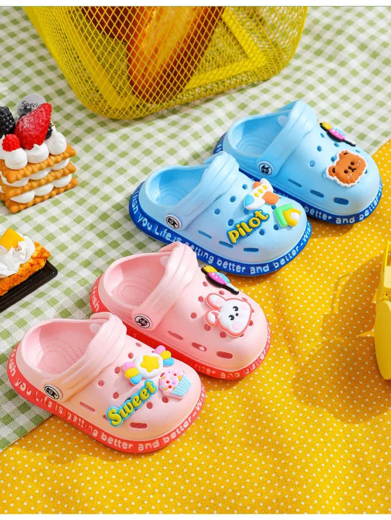 👟 BeachBuddies Hole Sandals – Zapatos Infantiles de Verano con Diseño Cartoon Calzado Infantil NovaVitalShop