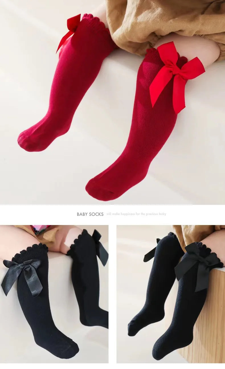 🎀 Medias Altas Infantiles con Moño Rojo – Antideslizantes, Algodón Suave.