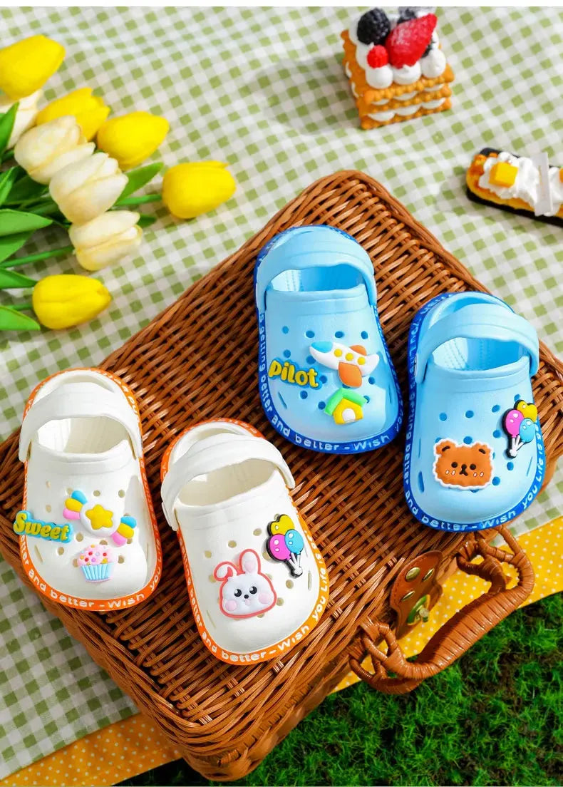 👟 BeachBuddies Hole Sandals – Zapatos Infantiles de Verano con Diseño Cartoon Calzado Infantil NovaVitalShop