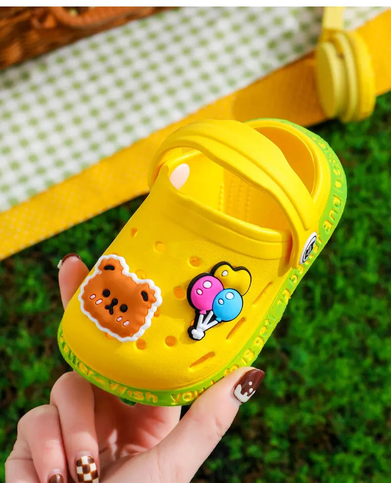 👟 BeachBuddies Hole Sandals – Zapatos Infantiles de Verano con Diseño Cartoon Calzado Infantil NovaVitalShop