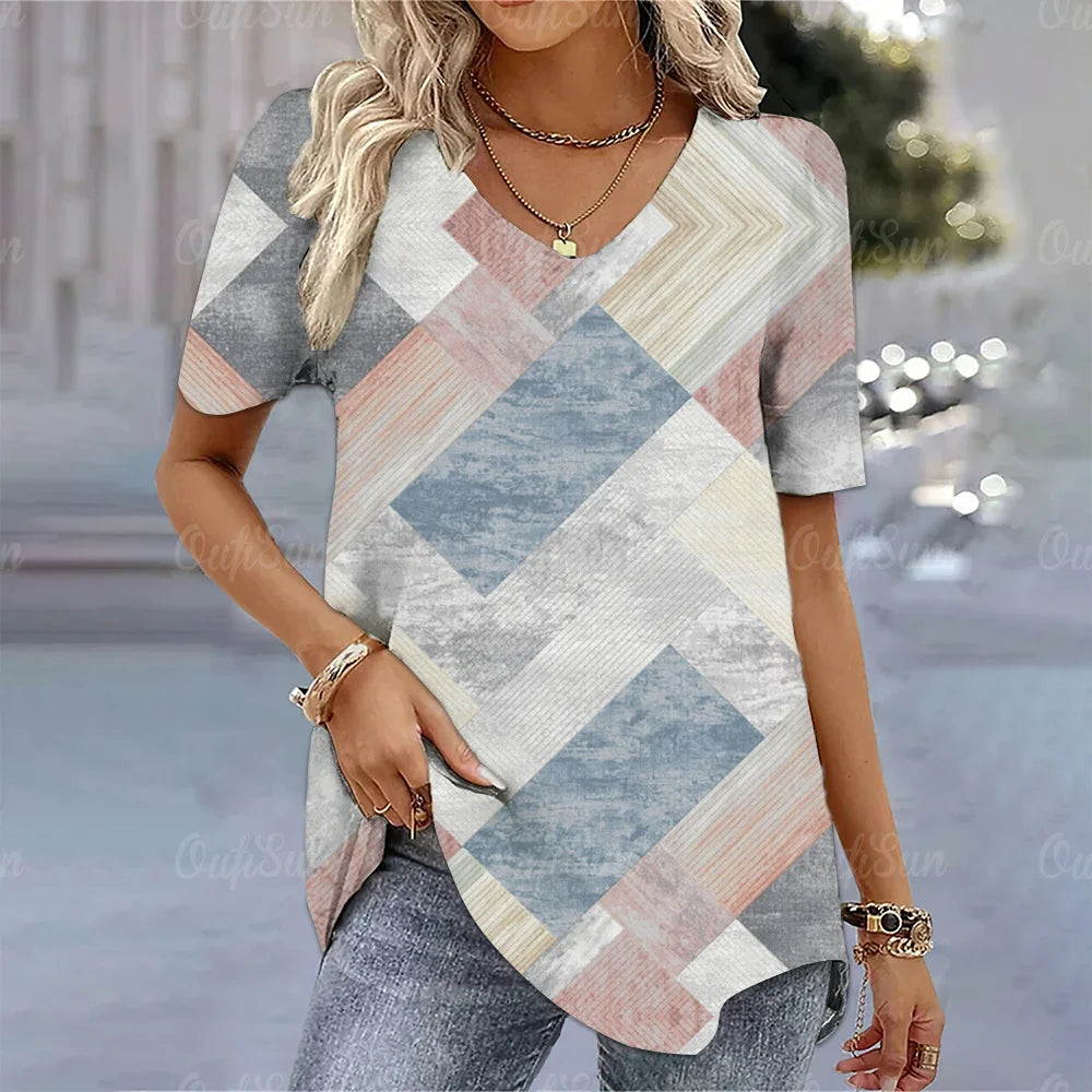 Aura Urbana 3D – Camiseta Degradada Estilo Harajuku con Cuello en V para Mujer (Oversized, Talla S–2XL) Camisetas Mujer Oversized NovaVitalShop