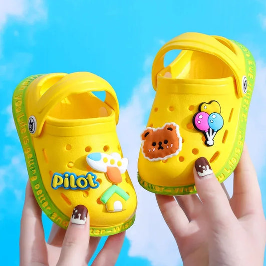 👟 BeachBuddies Hole Sandals – Zapatos Infantiles de Verano con Diseño Cartoon Calzado Infantil NovaVitalShop style 2 18 (insole 12cm)