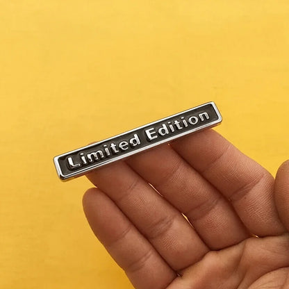 Sticker Metálico 3D “Limited Edition” – Emblema Cromado para Auto, Moto y Scooter (64.7 × 10 mm, Adhesivo 3M) auto NovaVitalShop