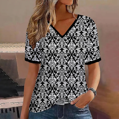 Camiseta Streetwear Mujer – Cuello en V, Rayas Degradadas, Manga Corta, Estilo Oversized Verano (S–2XL)