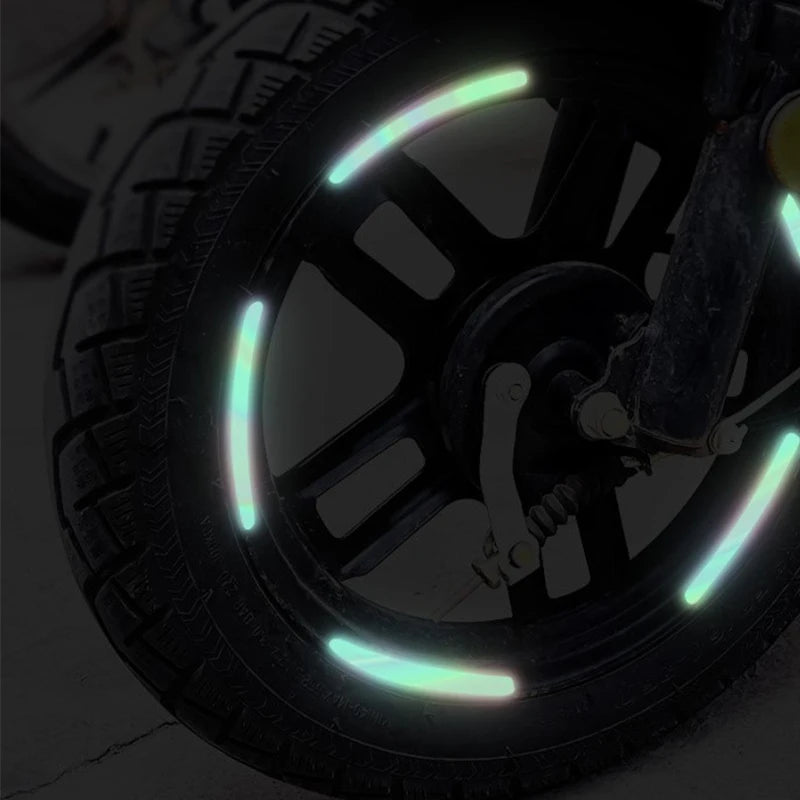 Kit Decorativo para Ruedas – 20 Stickers Reflectantes + 4 Tapas de Válvula Fluorescentes (Universal para Auto, Moto y Bicicleta) auto NovaVitalShop